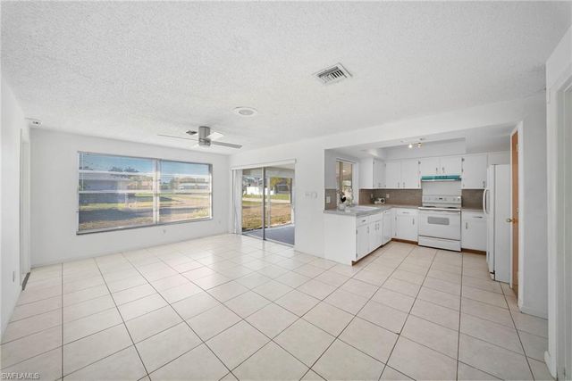 624 35th ST, Cape Coral, FL 33904