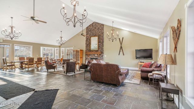 890 N Hamlet Cir. Circle, Midway, UT 84049