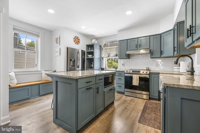 116 E MAIN ST, Strasburg, PA 17579