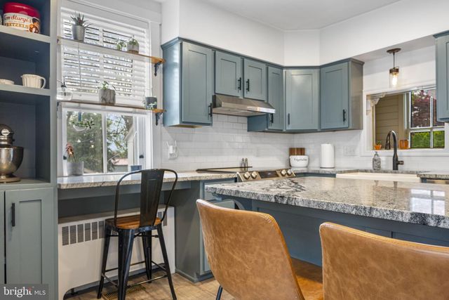 116 E MAIN ST, Strasburg, PA 17579