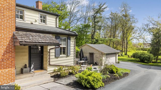 116 E MAIN ST, Strasburg, PA 17579