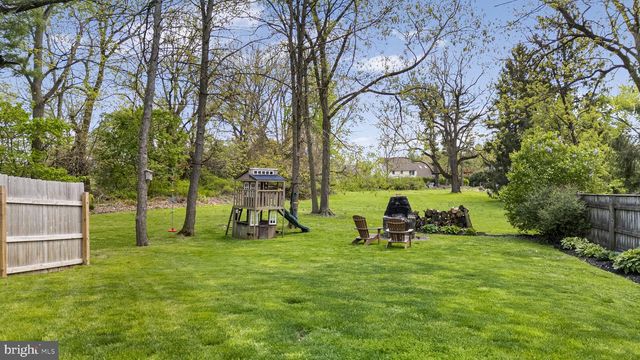 116 E MAIN ST, Strasburg, PA 17579