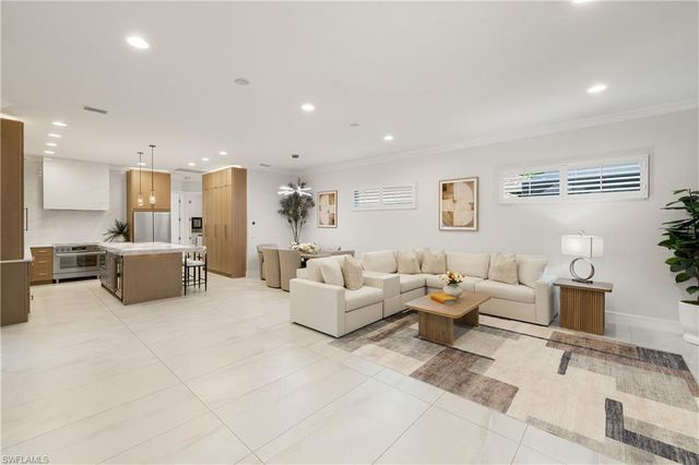 9798 Rocky Bank DR, Naples, FL 34109