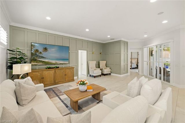 9798 Rocky Bank DR, Naples, FL 34109