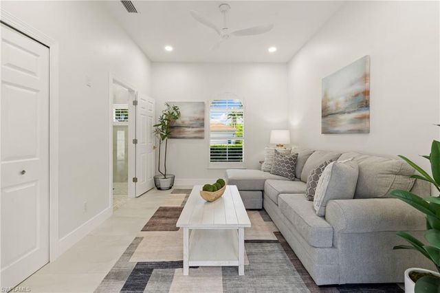 9798 Rocky Bank DR, Naples, FL 34109