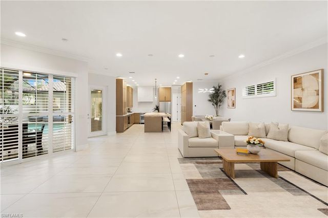 9798 Rocky Bank DR, Naples, FL 34109