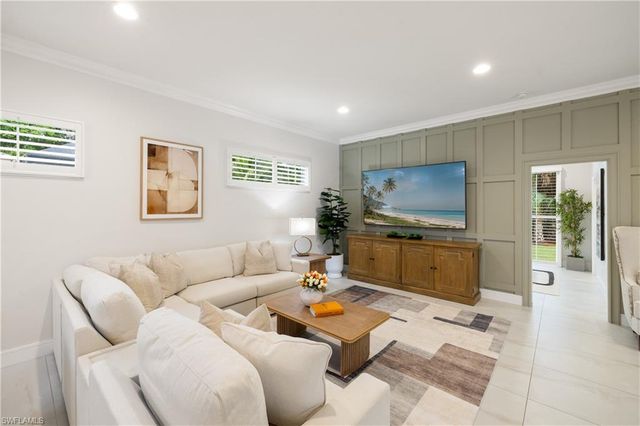 9798 Rocky Bank DR, Naples, FL 34109
