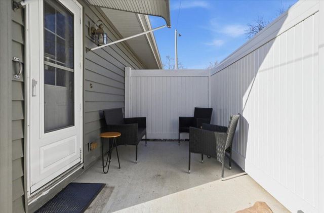 319 STEVEN Circle, Council Bluffs, IA 51503