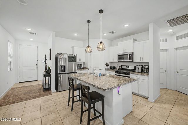40010 W CAHILL Drive, Maricopa, AZ 85138