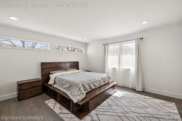 4650 Lahser Road, Bloomfield Hills, MI 48302