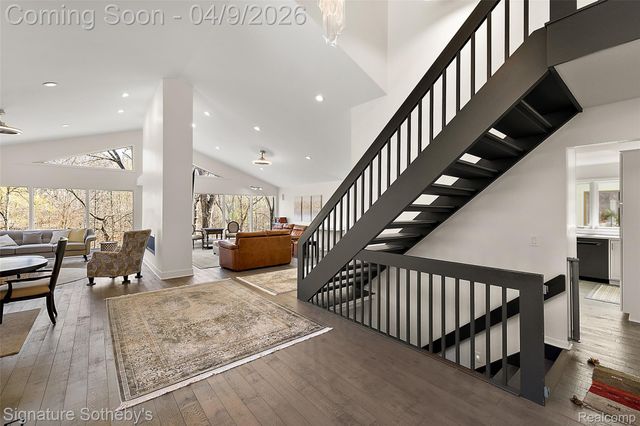 4650 Lahser Road, Bloomfield Hills, MI 48302
