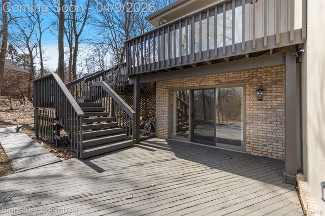 4650 Lahser Road, Bloomfield Hills, MI 48302