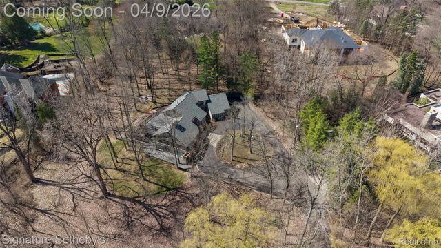 4650 Lahser Road, Bloomfield Hills, MI 48302
