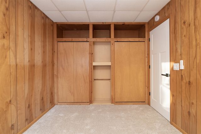 7600 N Riverview Drive, Kalamazoo, MI 49004