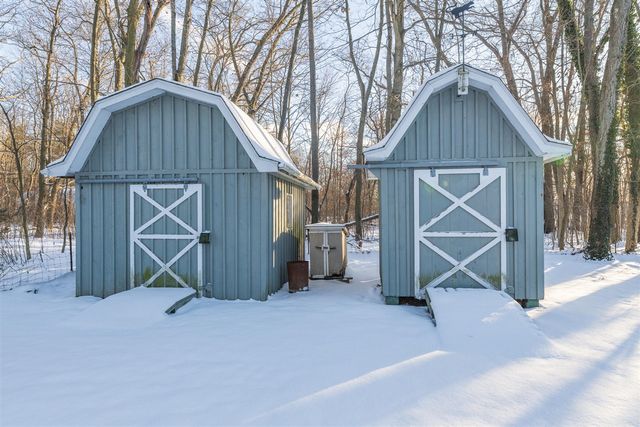 7600 N Riverview Drive, Kalamazoo, MI 49004