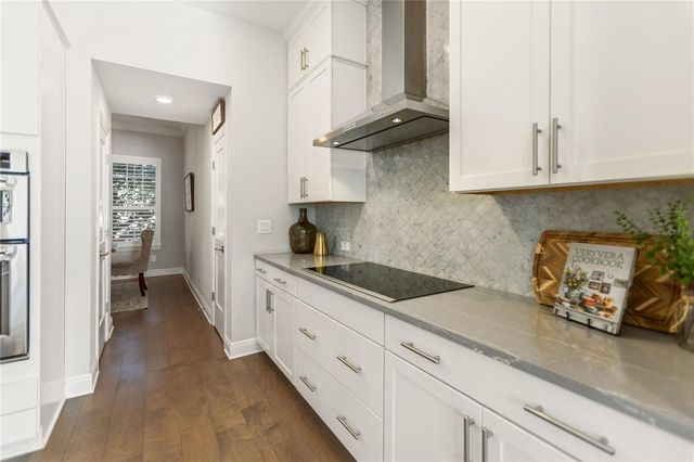 1506 S CLARK AVENUE, Tampa, FL 33629