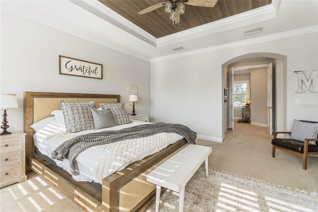 1506 S CLARK AVENUE, Tampa, FL 33629