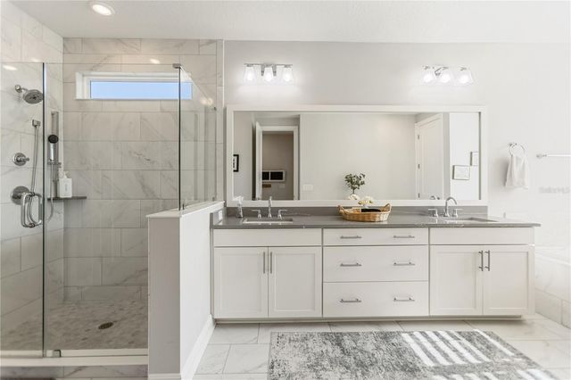 1506 S CLARK AVENUE, Tampa, FL 33629