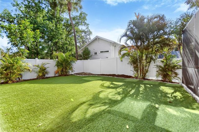 1506 S CLARK AVENUE, Tampa, FL 33629