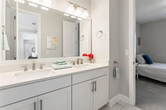 1506 S CLARK AVENUE, Tampa, FL 33629