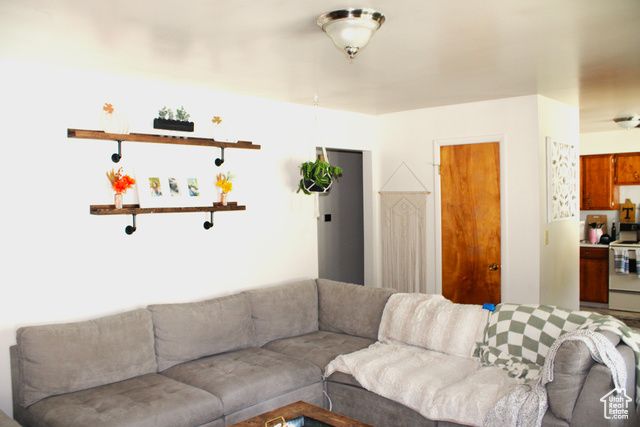 3608 S ORCHARD AVE, South Ogden, UT 84403