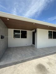 6510 SW 49th Street 2, Davie, FL 33314
