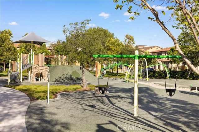 135 Hollow Tree, Irvine, CA 92618