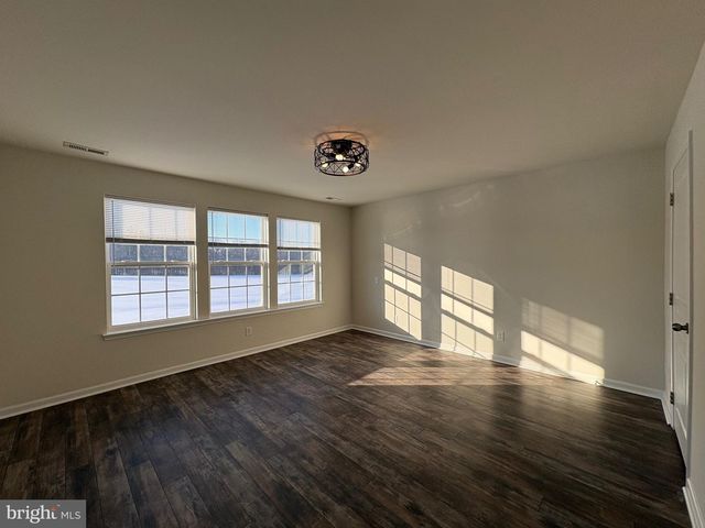 142 SILLS LN, Downingtown, PA 19335