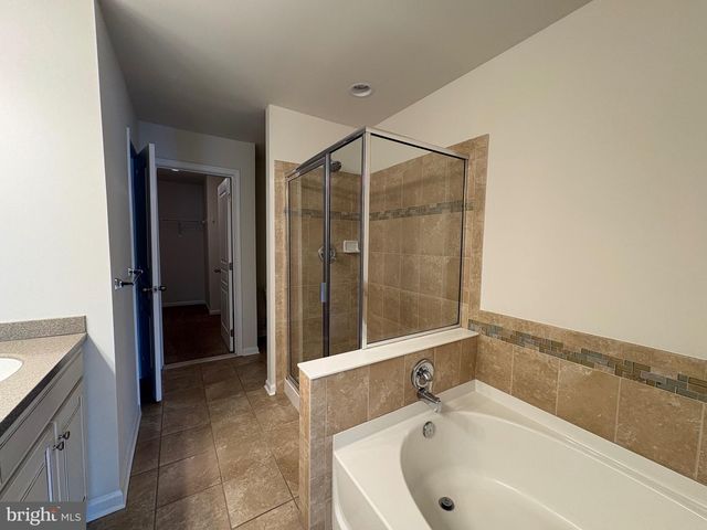 142 SILLS LN, Downingtown, PA 19335