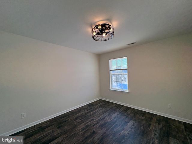 142 SILLS LN, Downingtown, PA 19335