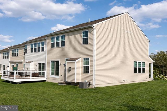 142 SILLS LN, Downingtown, PA 19335