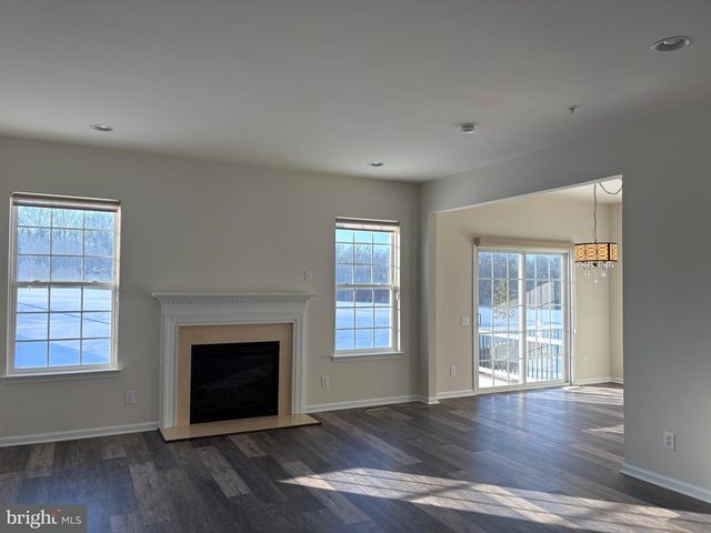 142 SILLS LN, Downingtown, PA 19335