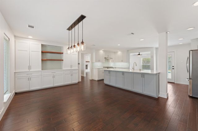 3542 Jubilee Trail, Dallas, TX 75229