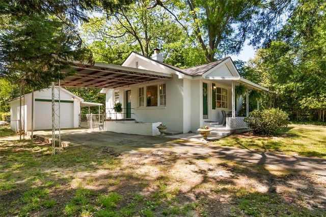 2218 East Street SE, Covington, GA 30014
