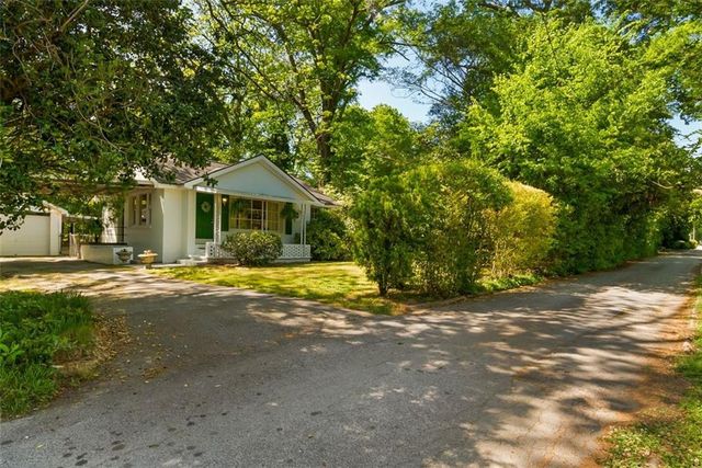 2218 East Street SE, Covington, GA 30014
