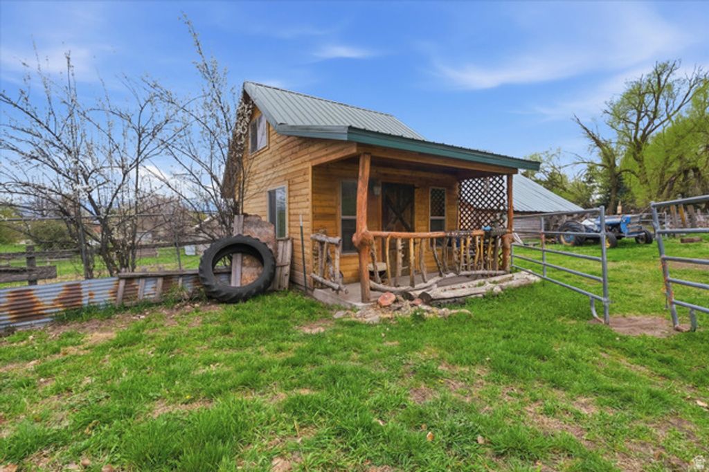 Image 23 of property listing at 18 E 300 S, Mendon, UT 84325