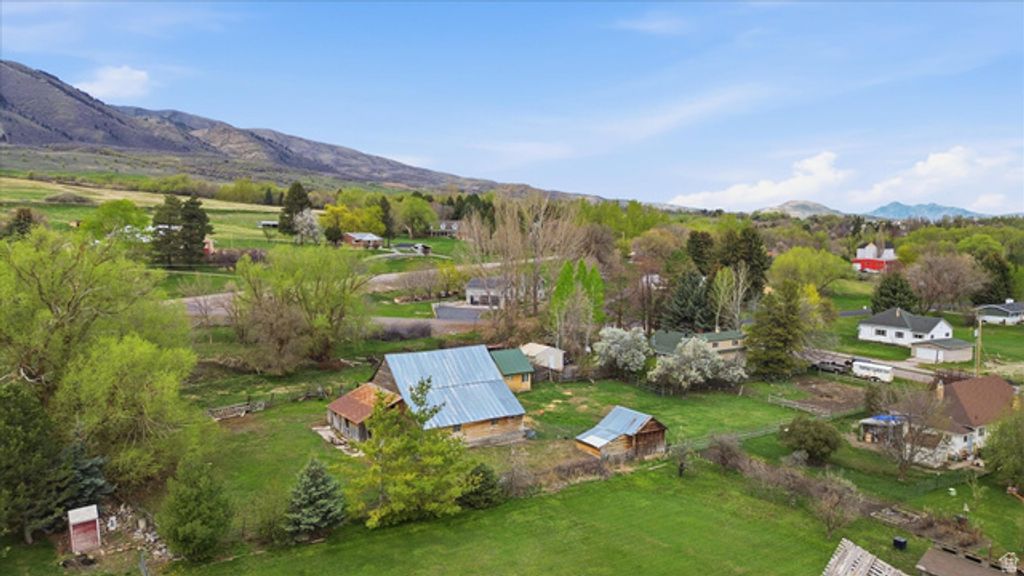Image 39 of property listing at 18 E 300 S, Mendon, UT 84325