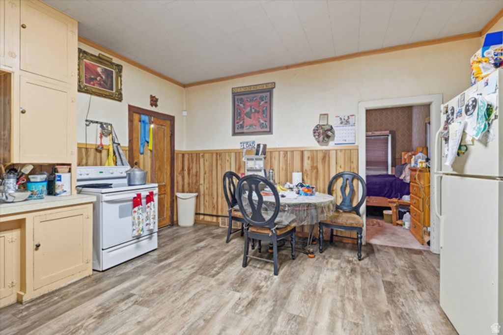 Image 6 of property listing at 18 E 300 S, Mendon, UT 84325