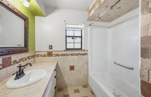 2140 Kimberlee Court, Norman, OK 73026