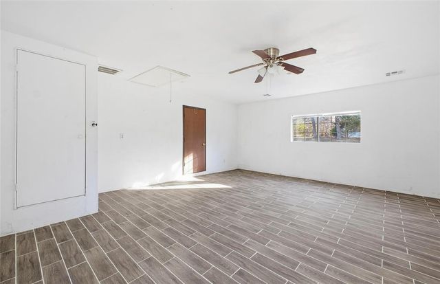 2140 Kimberlee Court, Norman, OK 73026