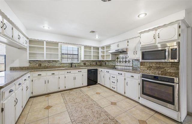 2140 Kimberlee Court, Norman, OK 73026