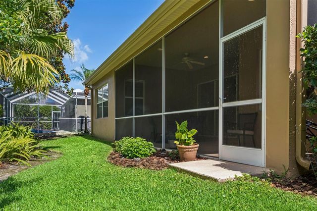 9419 GREENPOINTE DRIVE, Tampa, FL 33626