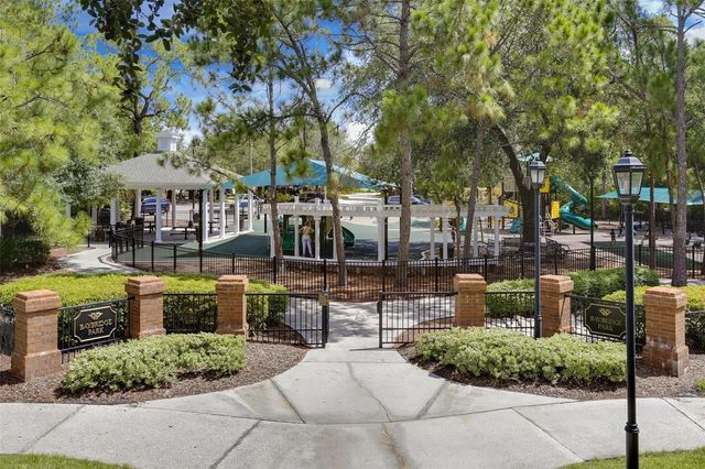9419 GREENPOINTE DRIVE, Tampa, FL 33626
