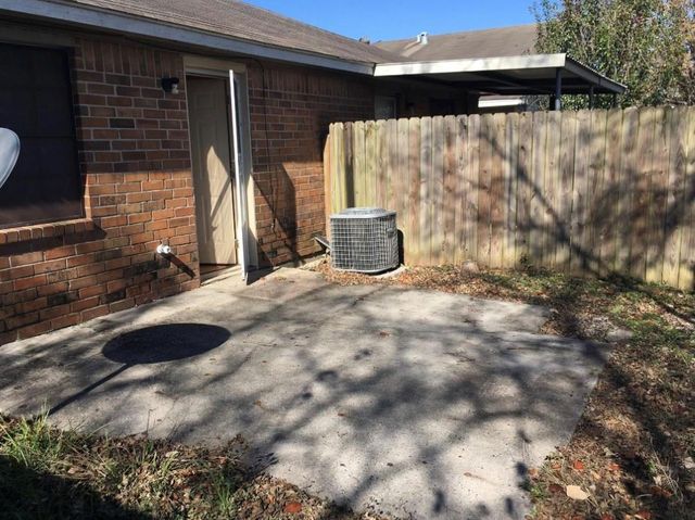 5617 Cripple Brook Court, Houston, TX 77017