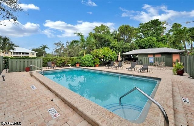 1245 Solana RD, Naples, FL 34103