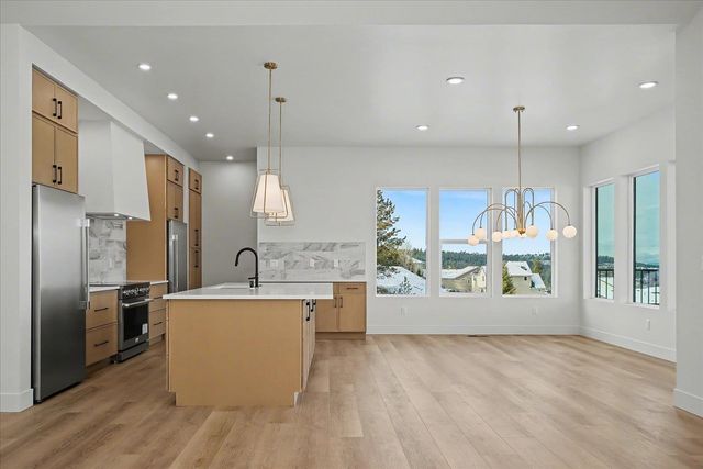 5112 S JORDAN Ln, Spokane, WA 99224