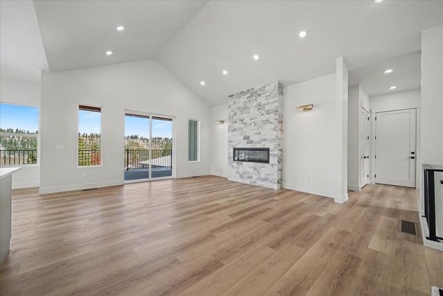 5112 S JORDAN Ln, Spokane, WA 99224