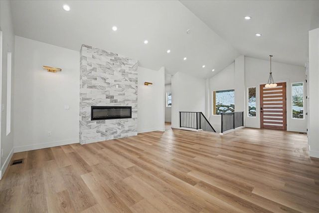 5112 S JORDAN Ln, Spokane, WA 99224