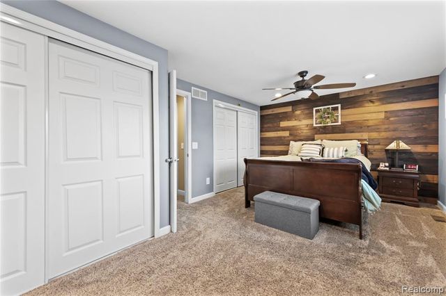 22303 Knollwood Drive, Flat Rock, MI 48134