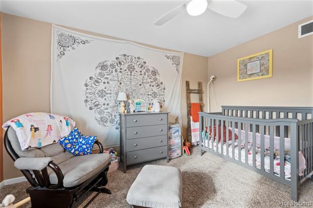 22303 Knollwood Drive, Flat Rock, MI 48134